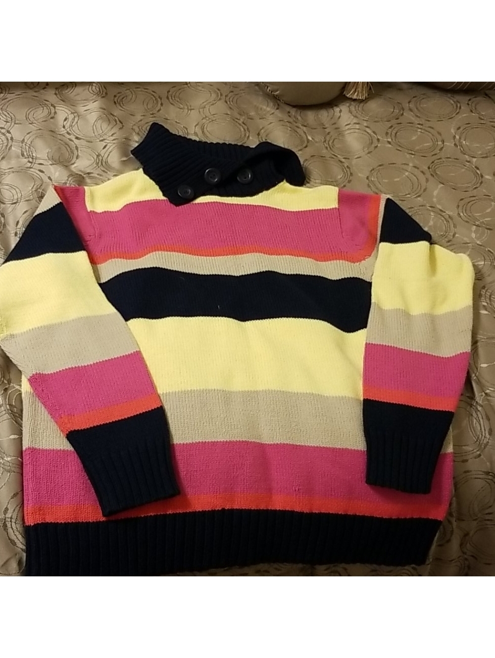 Liz & Co Woman striped sweater
